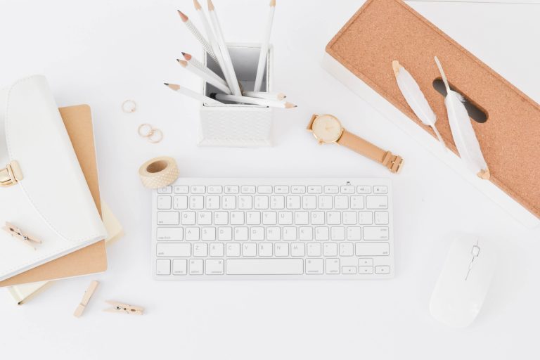 desktop, pencils, notebooks, keyboard